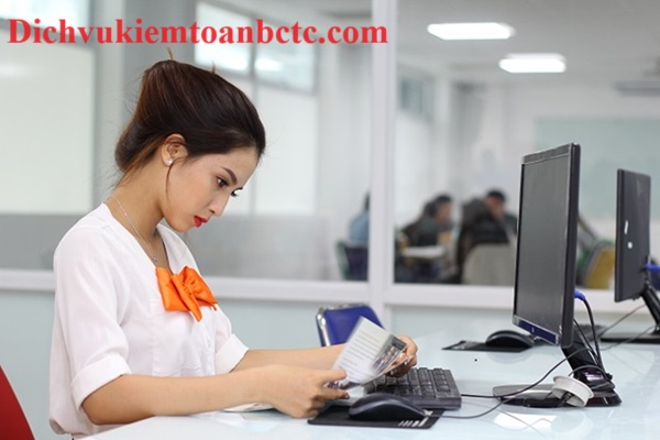 Phí dịch vụ kế toán trọn gói Ho kinh doanh là bao nhiêu