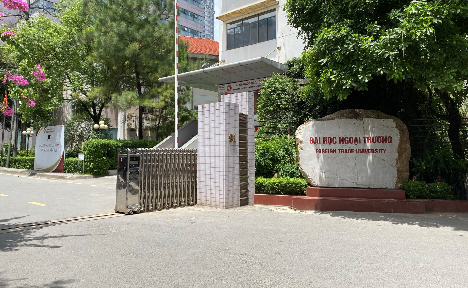 Trường ĐH Ngoại Thương TPHCM