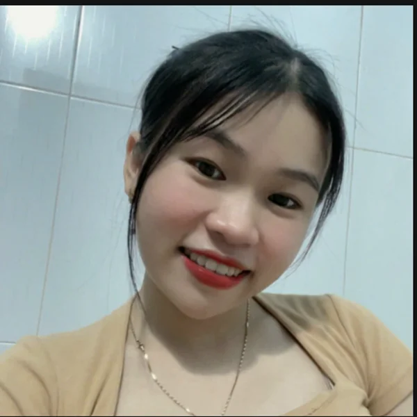 Bà Đinh Cẩm Đang