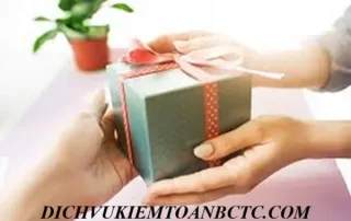Hàng hóa cho biếu tặng khách hàng có lập hóa đơn không