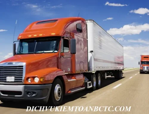 Hóa đơn dịch vụ vận tải phải thể hiện bảng số xe và hành trình
